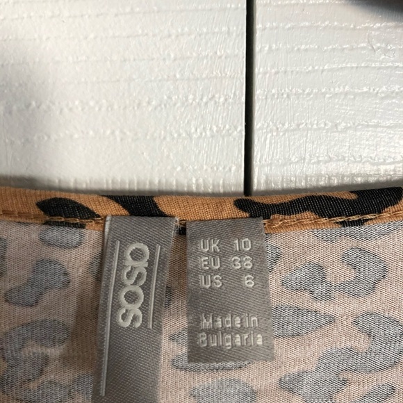 ASOS Leopard wrap top womens size 8 - Picture 4 of 5